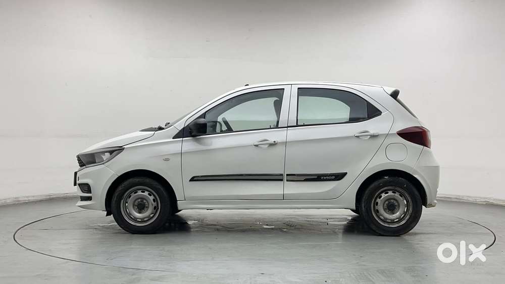 Tata Tiago Xe, 2020, Petrol