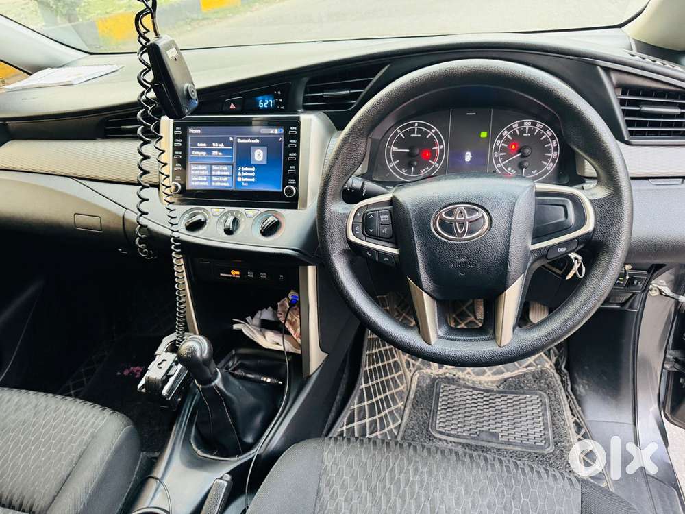 Toyota Innova Crysta 2.4 G Mt, 2022, Diesel