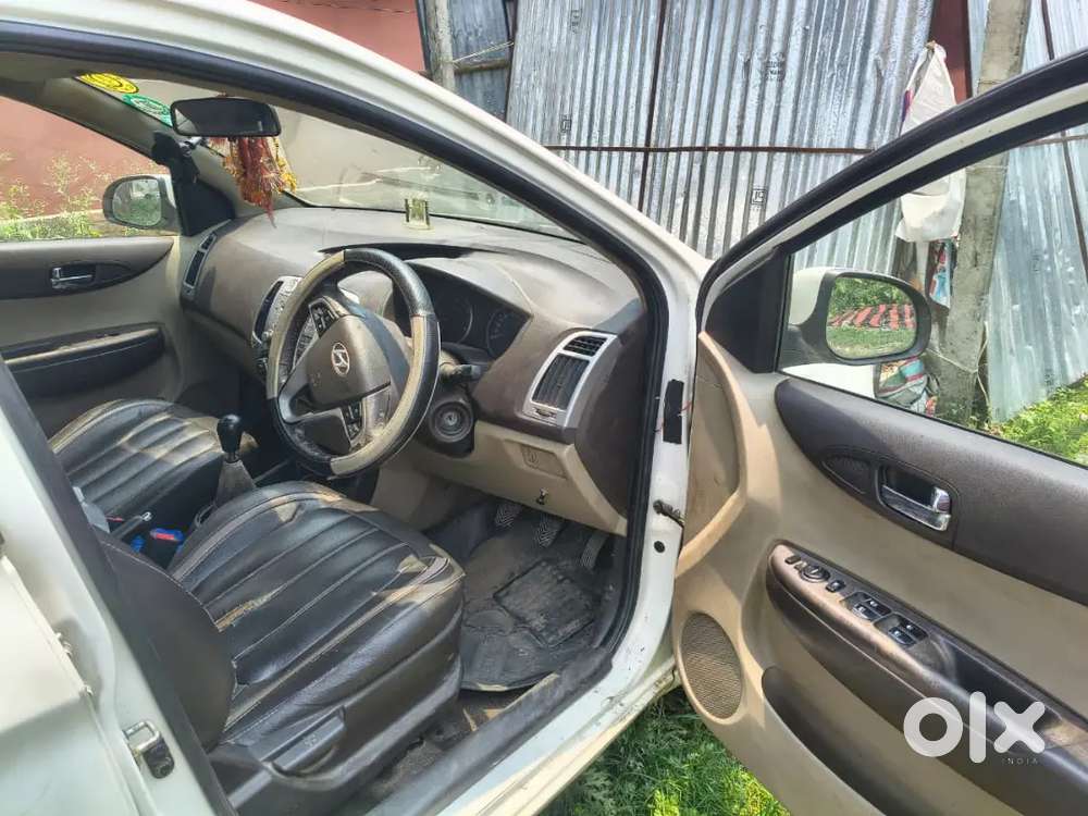 Hyundai New I20 2012 Petrol 78000 Km Driven