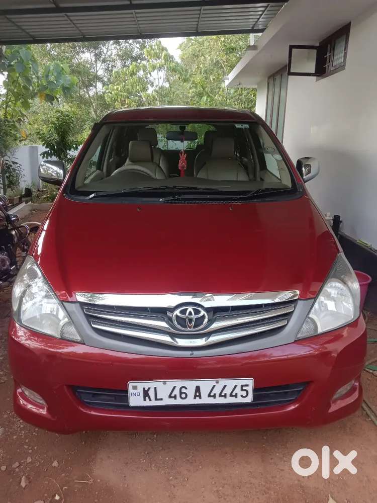 Toyota Innova 2007 Diesel 270000 Km Driven