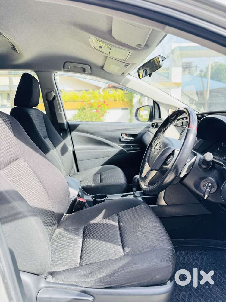 Toyota Innova Crysta 2.8 Gx At 8s, 2016, Diesel