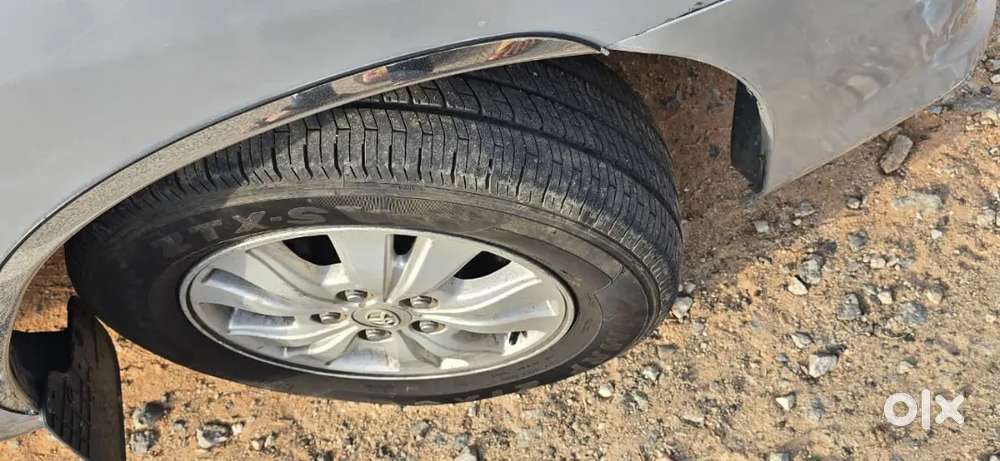 Toyota Innova 2.5 V 2011