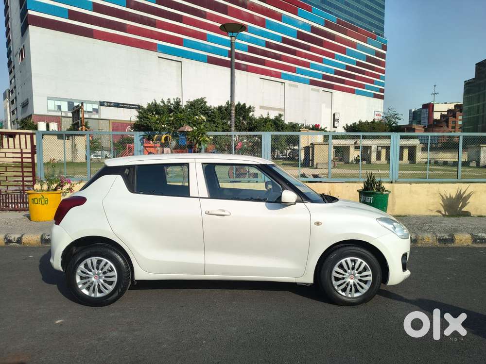 Maruti Suzuki Swift 1.2 Lxi (o), 2020, Petrol
