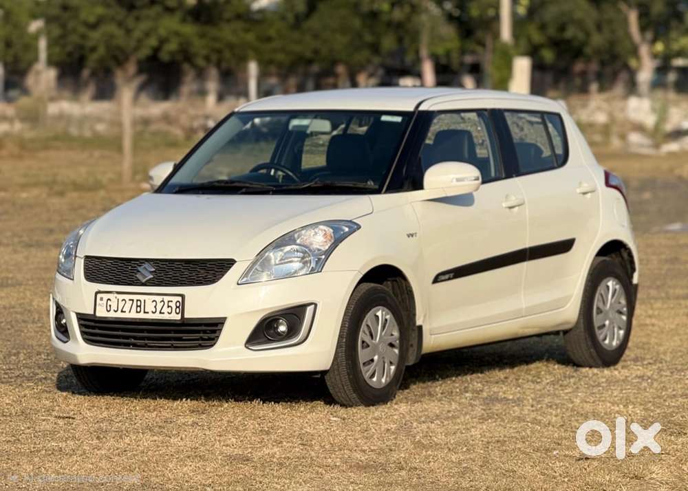 Maruti Suzuki Swift Vxi Optional, 2017, Petrol