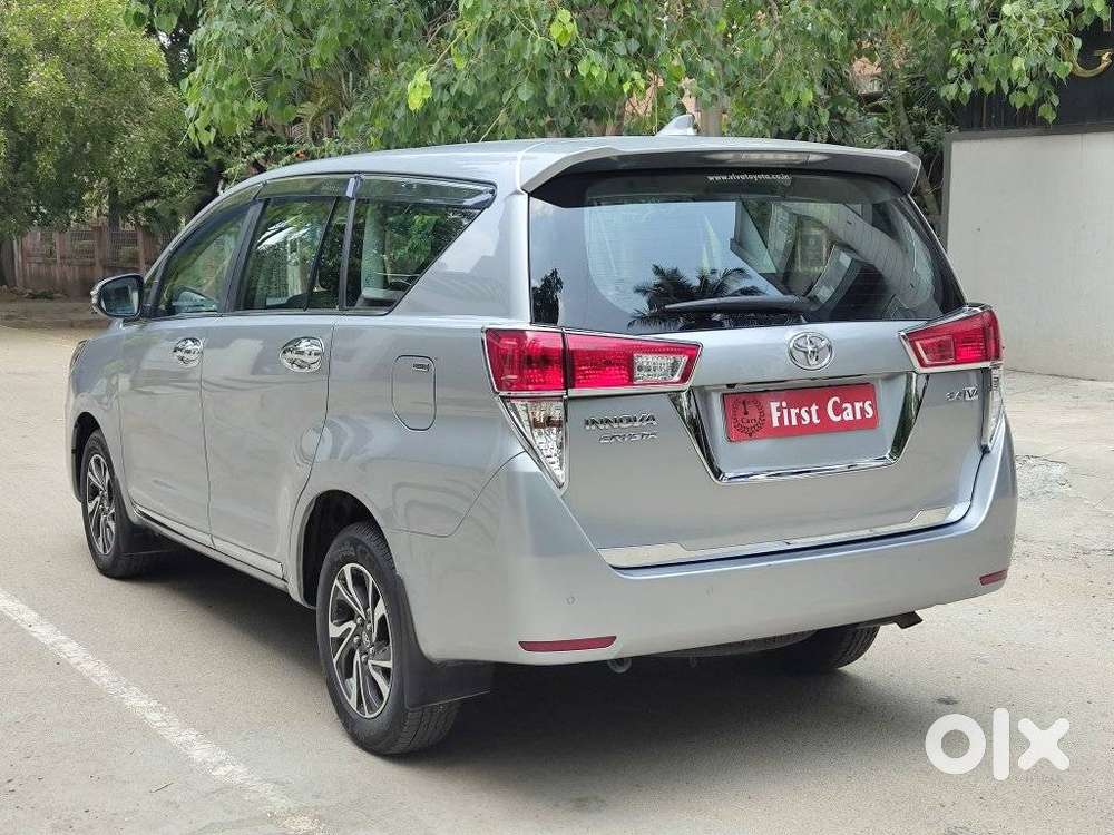 Toyota Innova Crysta