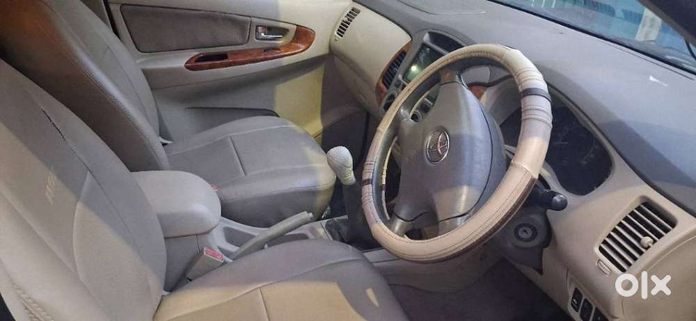 Toyota Innova 2.5 V 7seater Crysta Edition, 2008, Diesel