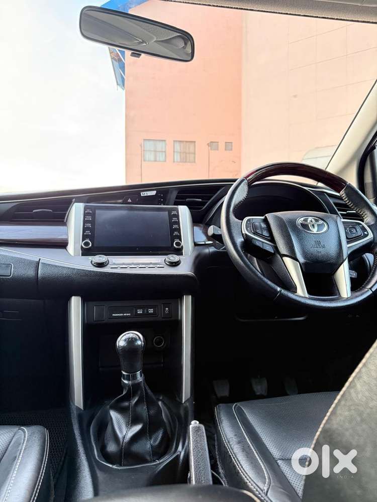 Toyota Innova Crysta [2020-ongoing] 2.4 Zx 7 Str, 2022, Diesel