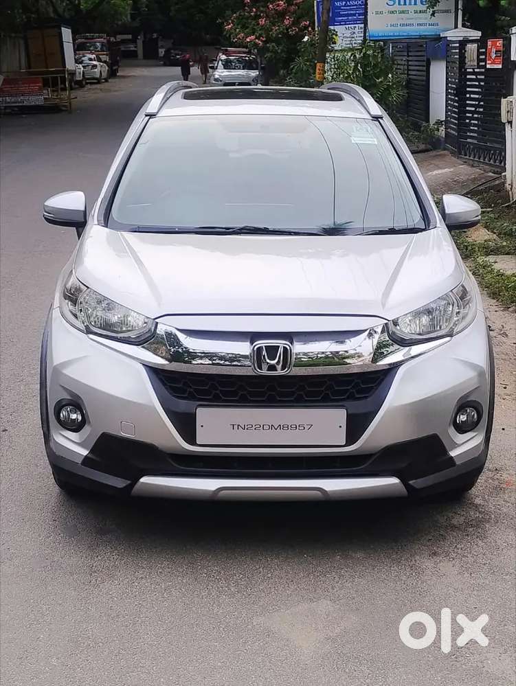 Honda Wr-v 2019 Vx Petrol 68000 Km Driven, Manual Gear, Sunroof Model