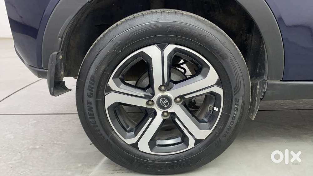Tata Nexon Xz Plus Luxs, 2023, Petrol