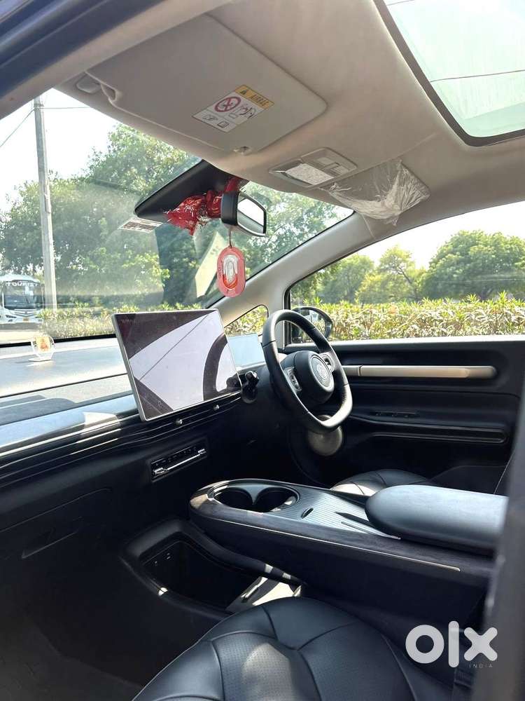 Mg Windsor Ev Essence, 2024, Electric