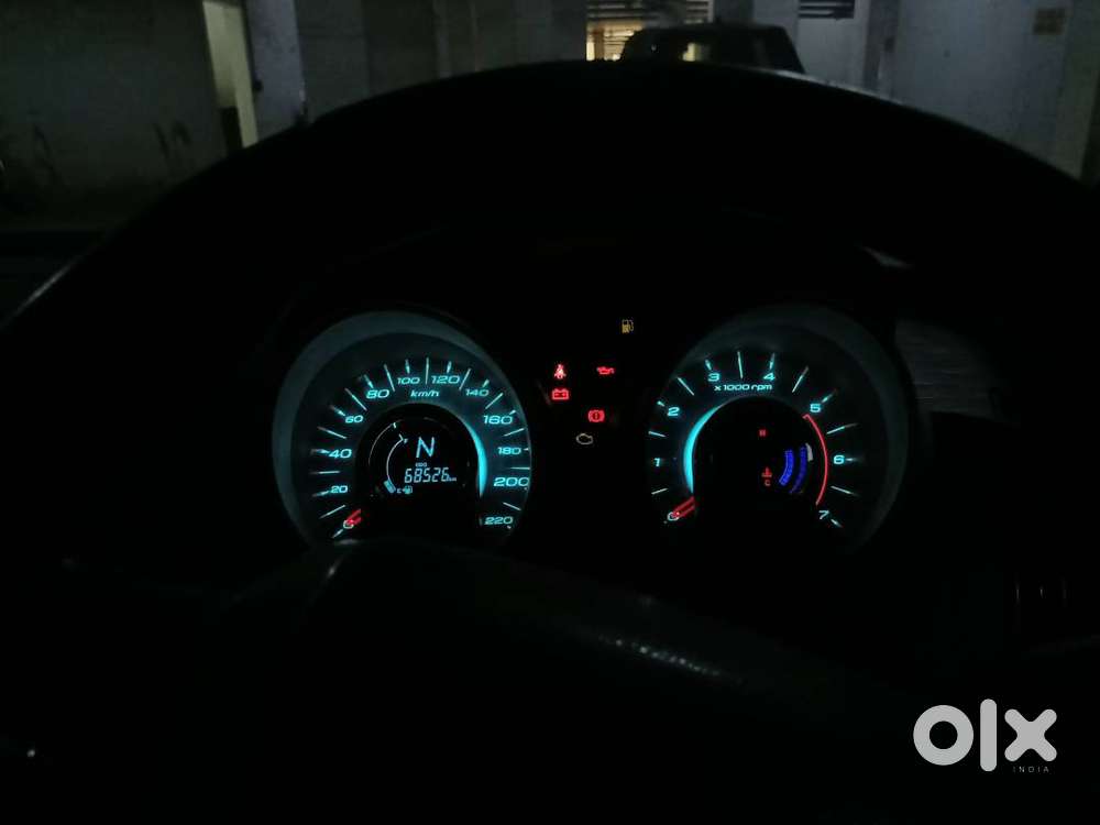 Mahindra Xuv500 2016 Diesel 68526 Km Driven