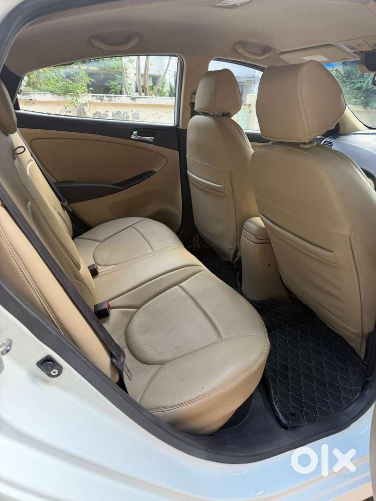 Hyundai Fluidic Verna 1.6 Vtvt S(o), 2011, Petrol