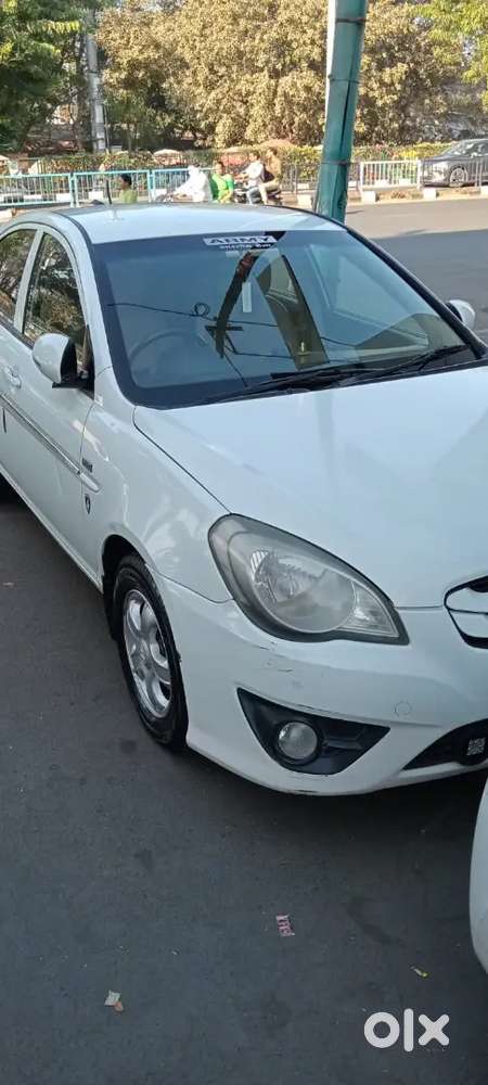 Hyundai Verna 2010 Diesel 127099 Km Driven