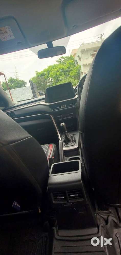 Maruti Suzuki Brezza 1.5 Vxi Smart Hybrid, 2022, Petrol