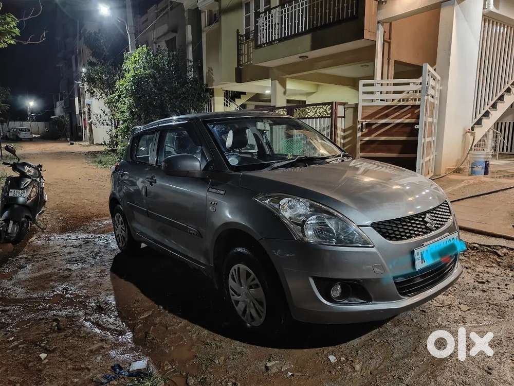 Maruti Suzuki Swift 2012 Petrol 82000 Km Driven