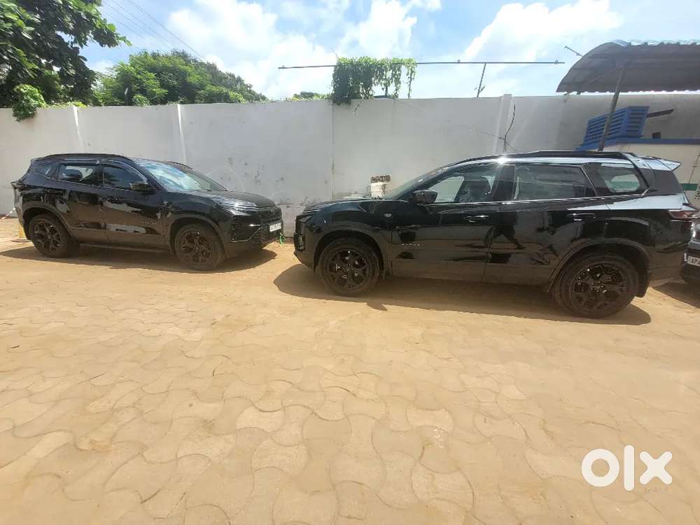 Tata Safari Adventure Plus Dark Edition At