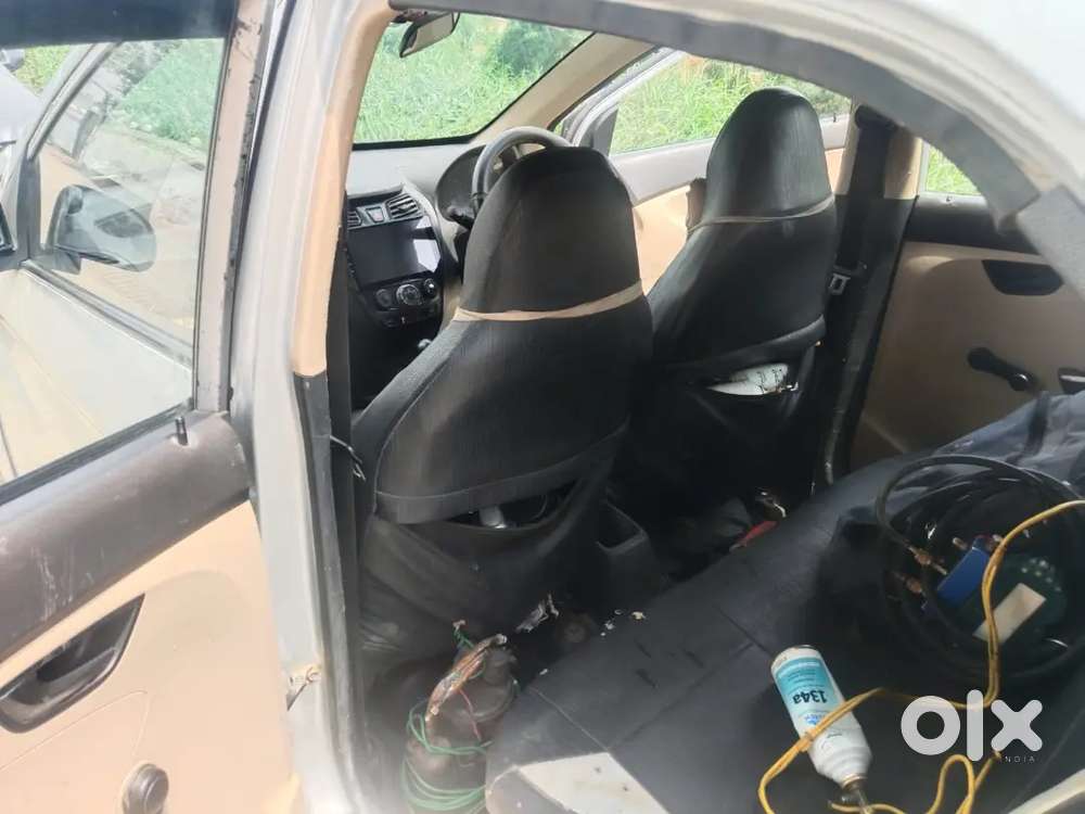 Hyundai Eon Era 2014 Petrol Cng Market Feeting