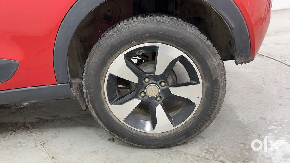Tata Nexon 1.2 Revotron Xza Plus (l), 2018, Petrol