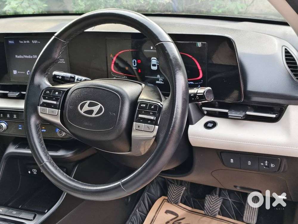 Hyundai Verna, 2023, Petrol