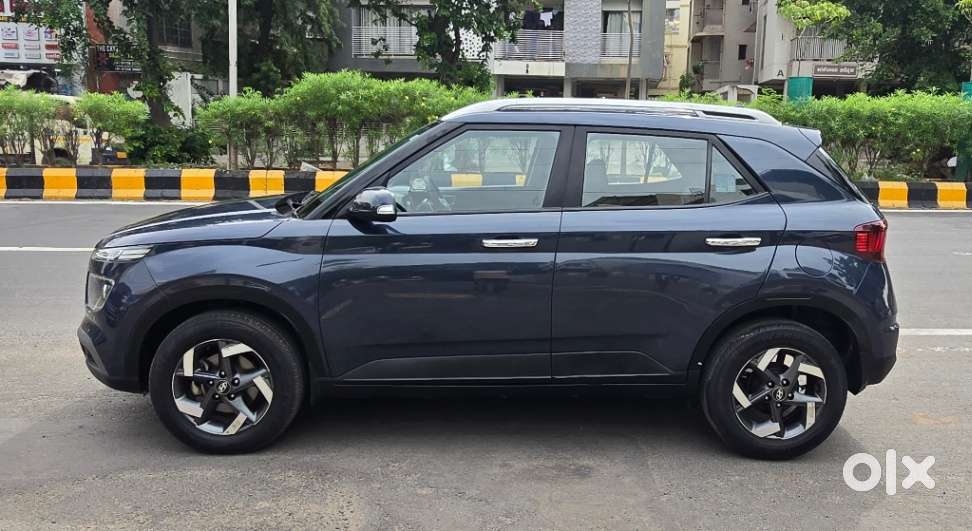 Hyundai Venue, 2021, Petrol