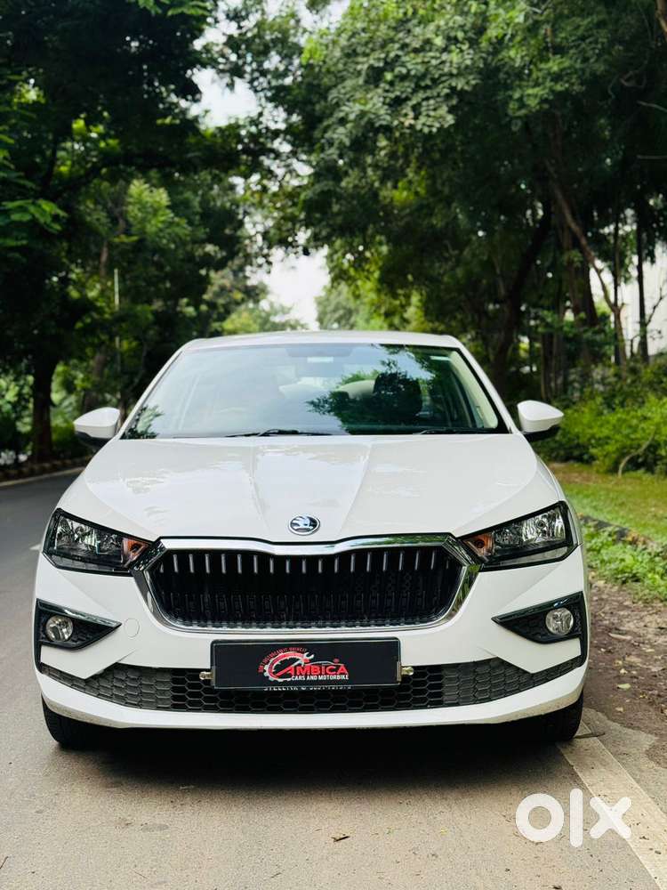 Skoda Slavia 1.0 Ambition Tsi, 2023, Petrol