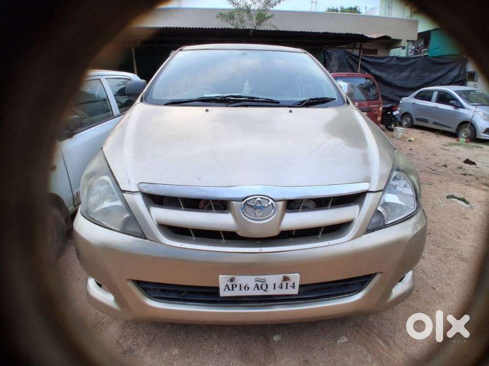 Toyota Innova 2.5 G (diesel) 8 Seater, 2005, Diesel