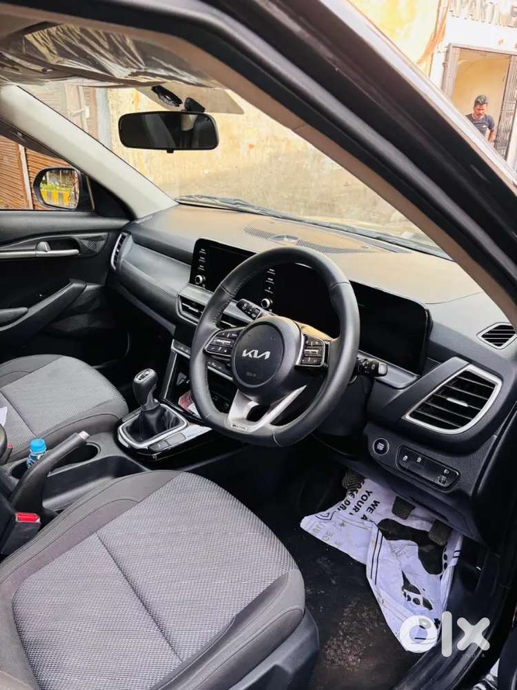 Kia Sonet Petrol Aurochs 2025 First Owner