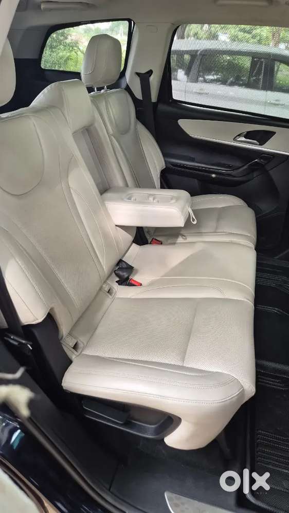 Mahindra Xuv 700 Ax7 L Manual(top Variant) For Sale