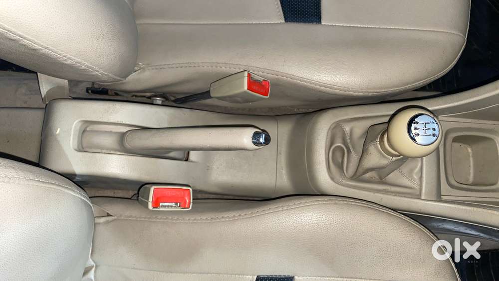 Maruti Suzuki Swift Dzire 1.2 Vxi Bsiv, 2016, Petrol