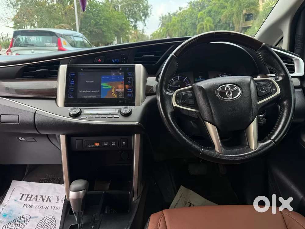 Toyota Innova Crysta 2.8 Zx At 7 Seater, 2016, Diesel