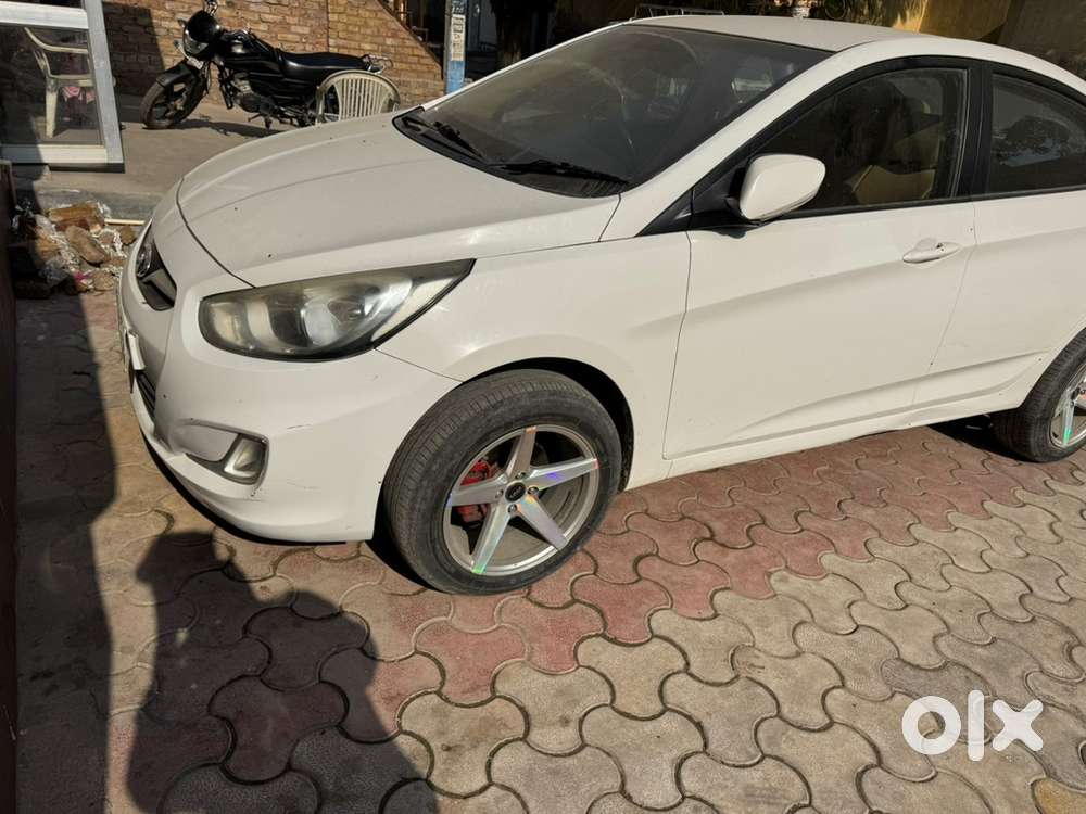 Hyundai Fluidic Verna 2014