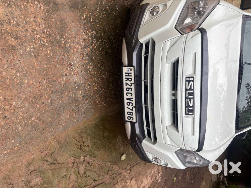 Isuzu D-max V-cross 2025