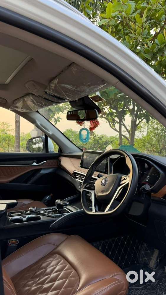 Mg Gloster Savvy Top  Captain Seats  Vip Number  Single Owner