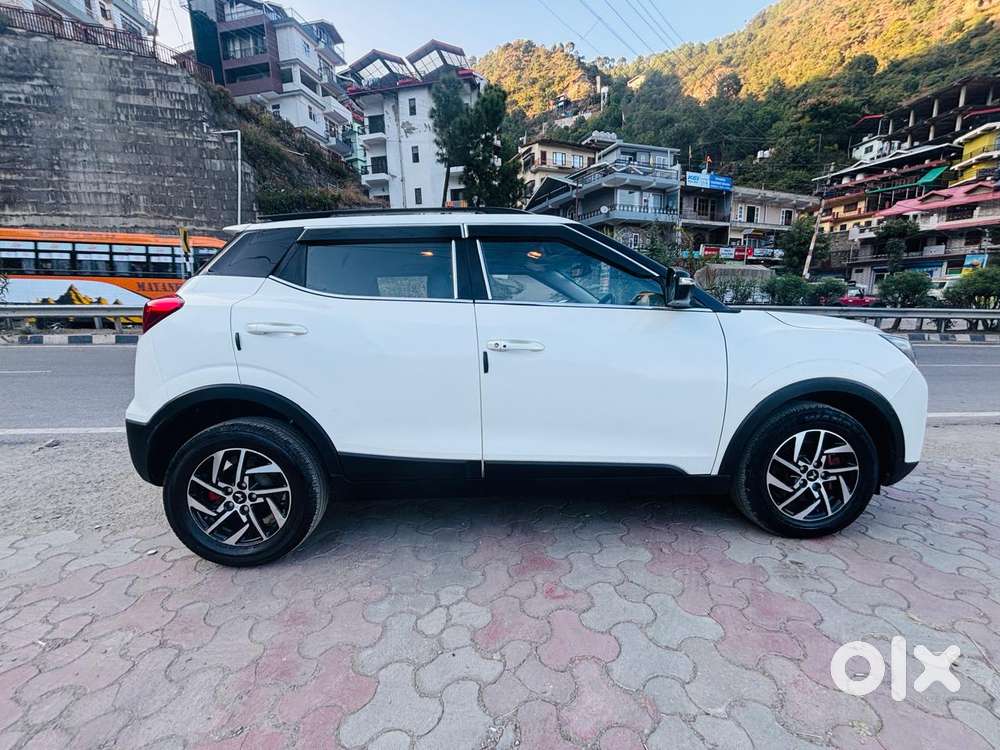 Mahindra Xuv300 W8, 2023, Petrol