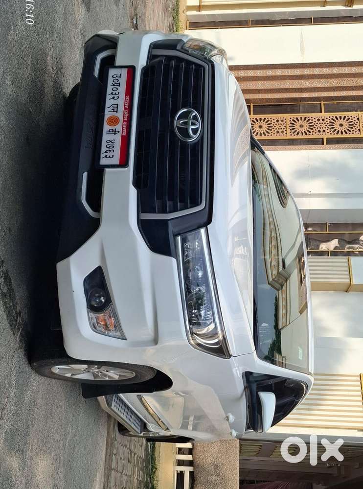 Toyota Innova Crysta 2.4 Gx Mt, 2023, Diesel