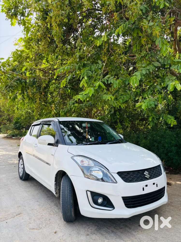 Maruti Suzuki Swift 2015 Diesel 128000 Km Driven