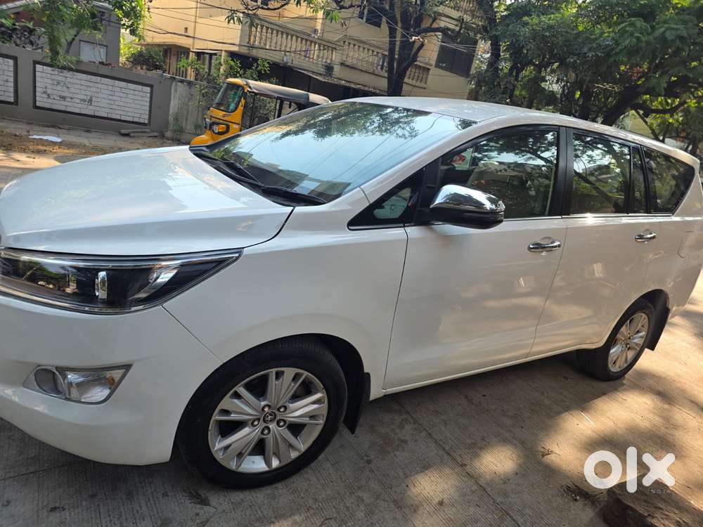 Toyota Innova Crysta 2.8z Automatic, 2019, Diesel