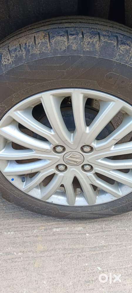 Maruti Suzuki Swift Dzire Amt Zxi, 2022, Petrol