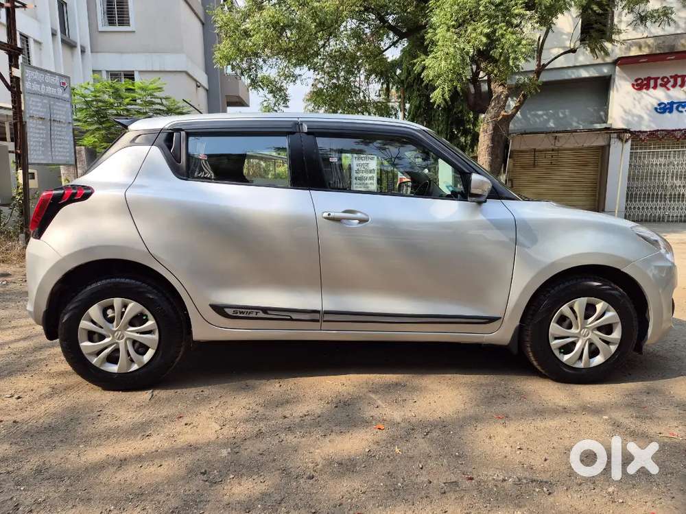 Maruti Suzuki Swift 2021 Vxi Abs