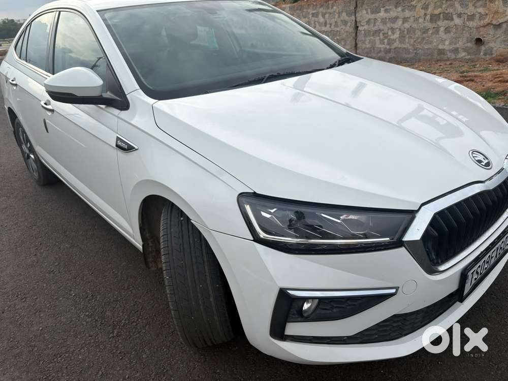 Skoda Slavia Style 1.0l Tsi At, 2022, Petrol