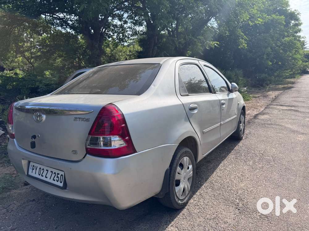 Toyota Etios Gd 2011 Cng And Petrol