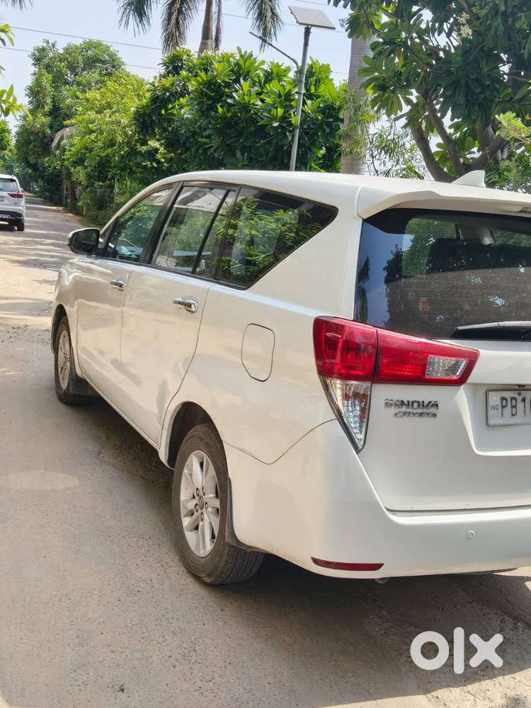 Toyota Innova Crysta 2018 Diesel Well Maintained