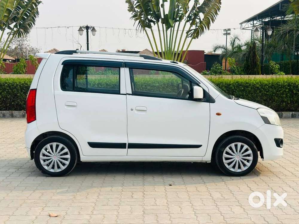 Maruti Suzuki Wagon R Vxi 1.2, 2017, Cng & Hybrids