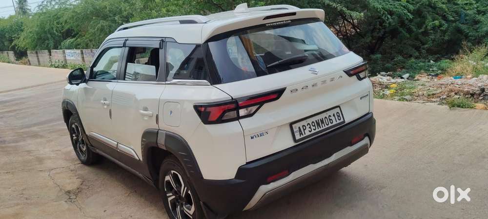 Maruti Suzuki Brezza 1.5 Zxi Plus Smart Hybrid, 2022, Petrol