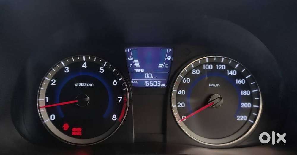 Hyundai Verna 1.4 Cx, 2015, Petrol