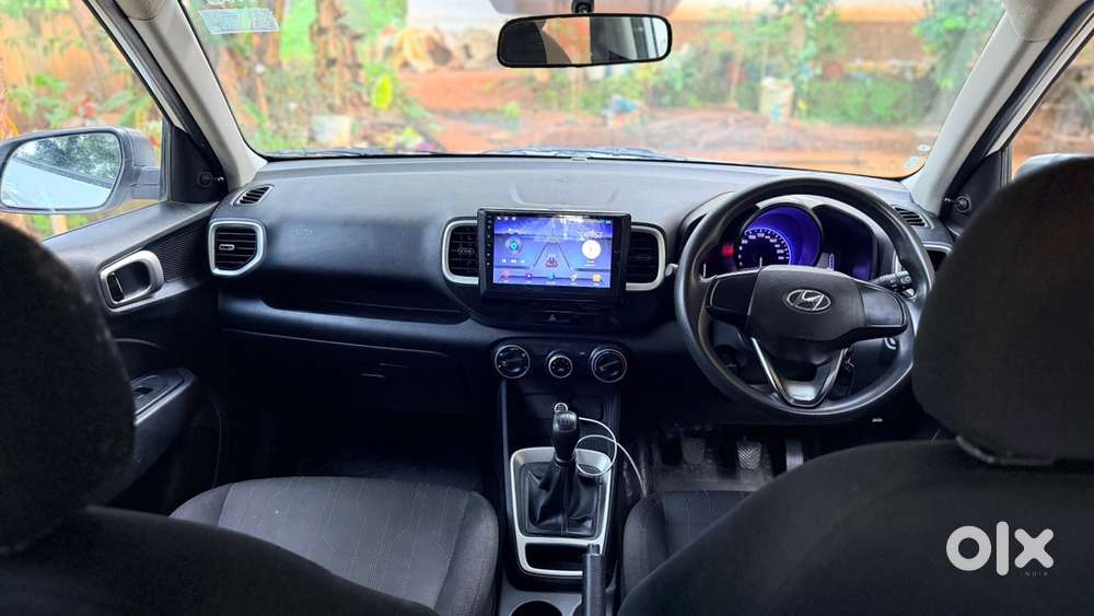 Hyundai Venue Petrol Manual 2019