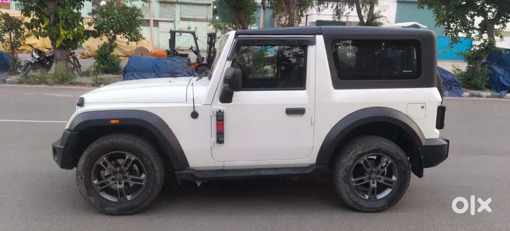 Thar Lx 4*2 Diesel Mt 2024, Ist Owners, 25,000 Kmrun On Companyrecord.
