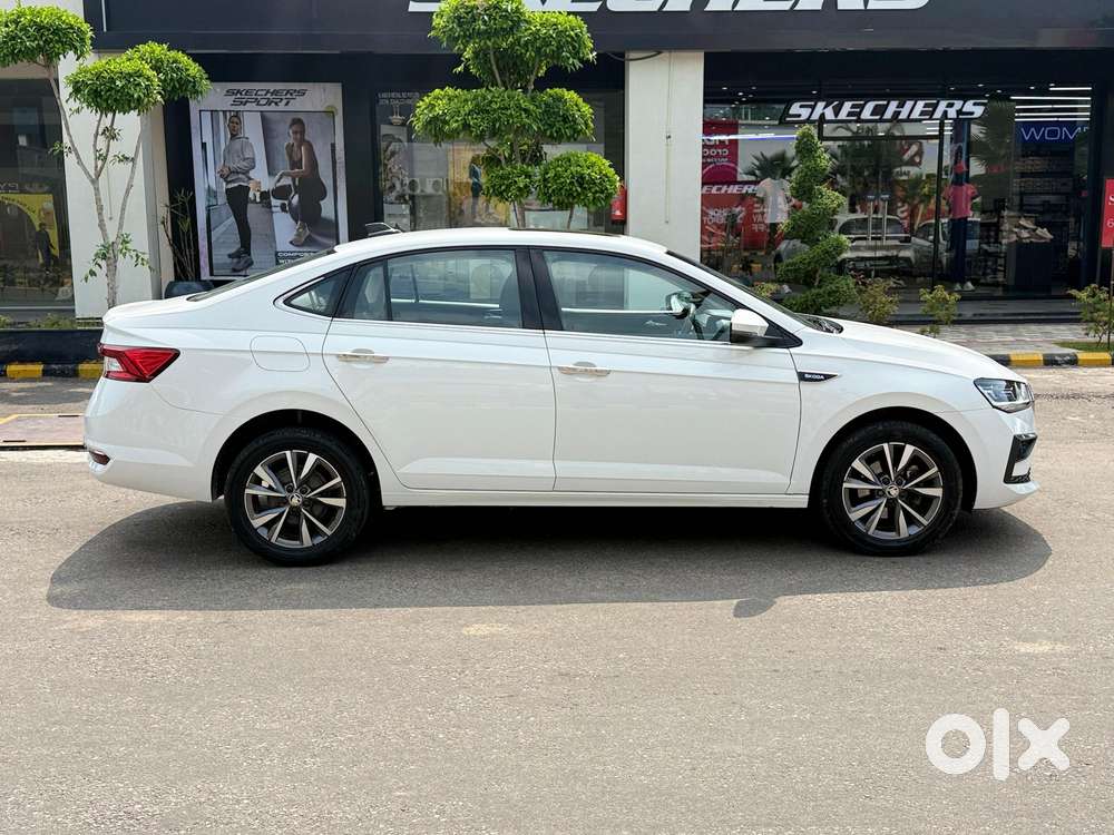 Skoda Slavia Style Matte 1.0 Tsi At, 2022, Petrol