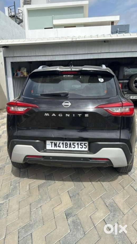Nissan Magnite 1.0 Xv Premium, 2022, Petrol