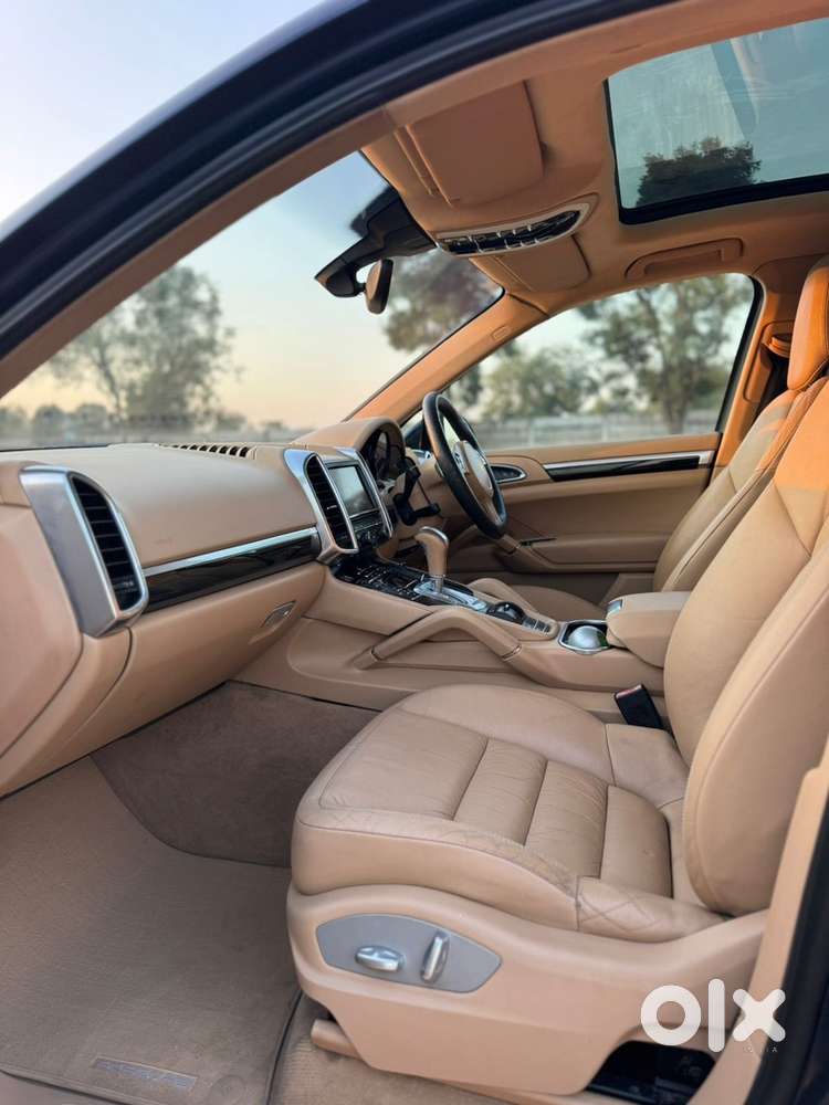 2014 Porsche Cayenne Diesel Automatic